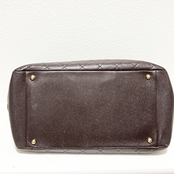 Authentic Chanel Large Tote - Picture 8 of 16